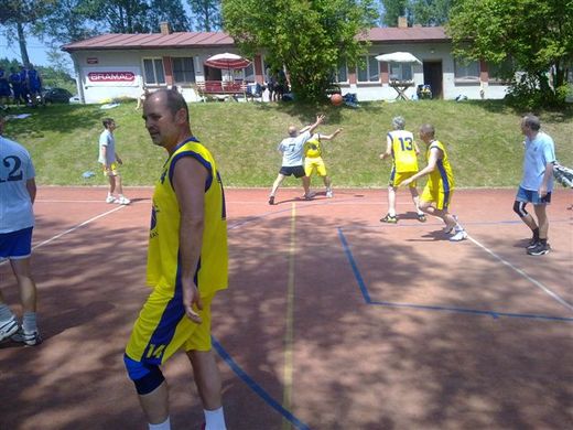 Basket veteráni Kamenice 12.6.2010 018.jpg