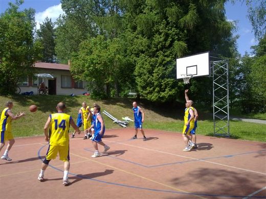 Basket veteráni Kamenice 12.6.2010 024.jpg