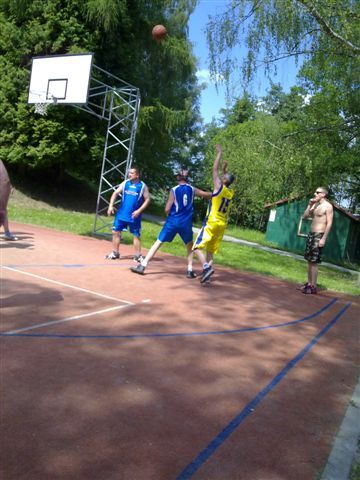 Basket veteráni Kamenice 12.6.2010 028.jpg