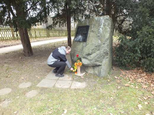 08-3000.jpg