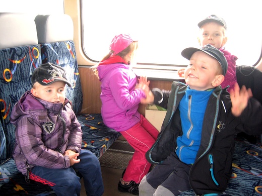 2013 č.277 - Sokol - Roudnice - naši nejmenší cestou na Říp.jpg