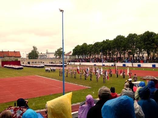 2013 č.306 - Sokol - Roudnice - vlajkosláva při zahájení sletu.j
