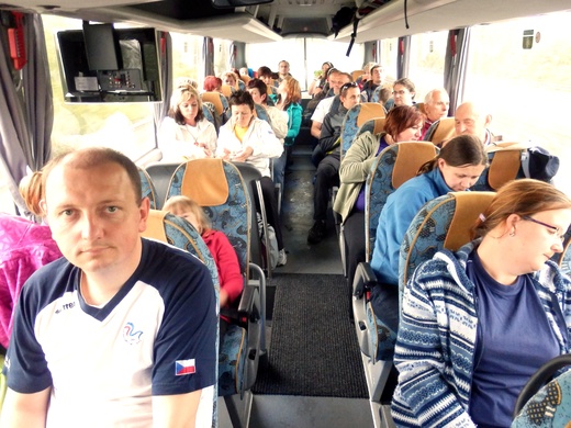 2013 č.337 - Sokol - Roudnice - židlo cvičenci na cestě domů - v