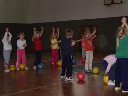 Cviičení dětí ve věku 4-6 let