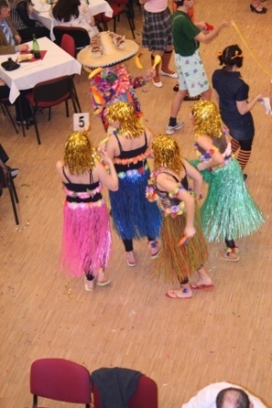 Tanec_masek5.JPG